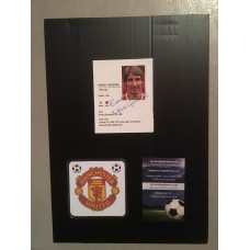 Signed picture of Manchester United footballer Mark Higgins.